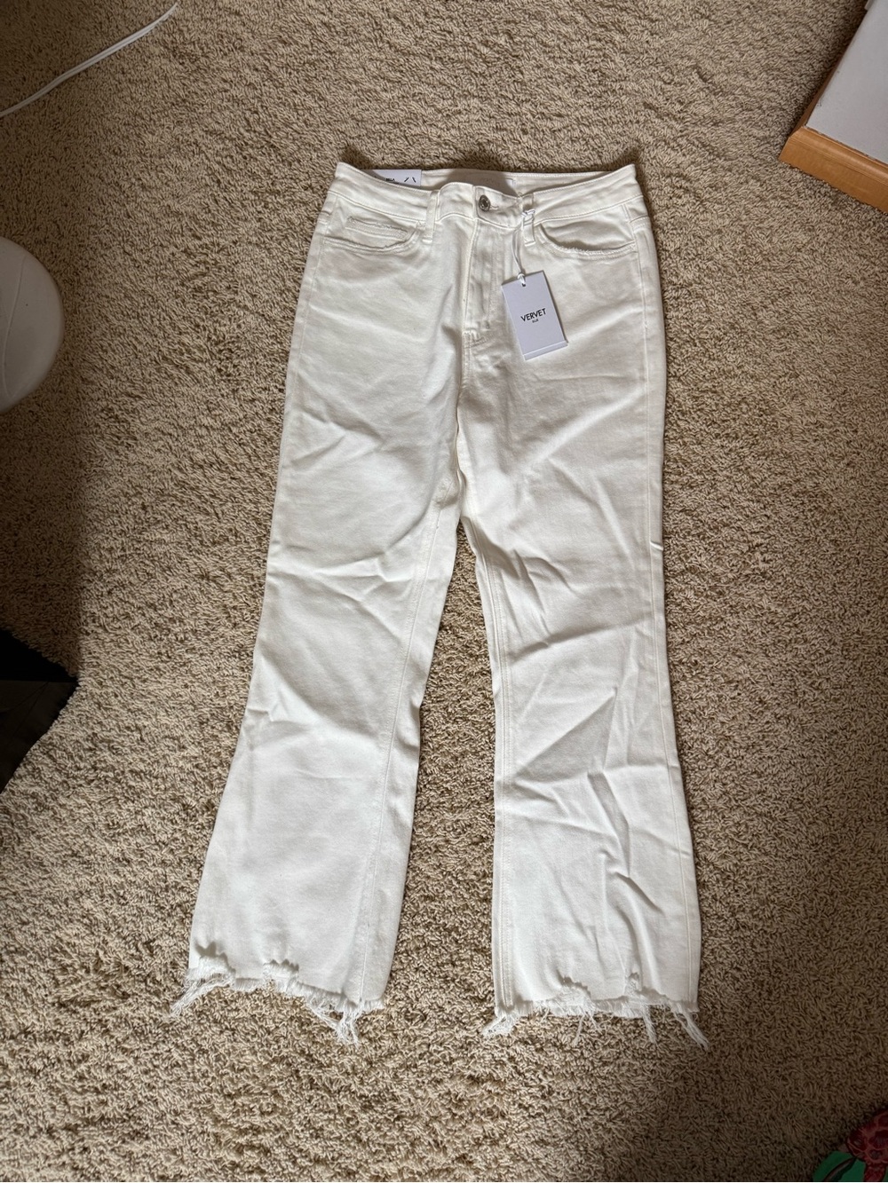 NWT | VERVET BY FLYING MONKEY | White High-Rise Raw Fringe Hem Jeans | Size 29 - Picture 6 of 10